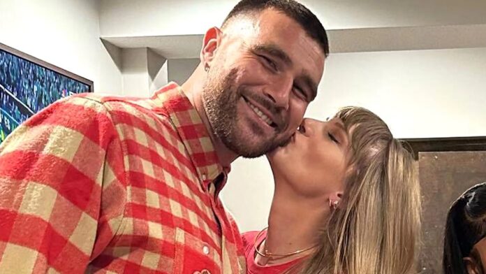 Exclusive : In Rare PDA Pic, Taylor Swift Kisses Travis Kelce on the Cheek ...