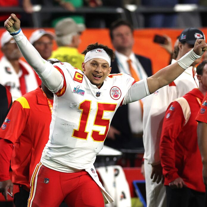 Even though the Chiefs quarterback weighs more than 70 POUNDS lighter than the Florida State defensive lineman, Patrick Mahomes becomes furious after the player completes a 40-yard dash at the NFL Combine faster than he did...
