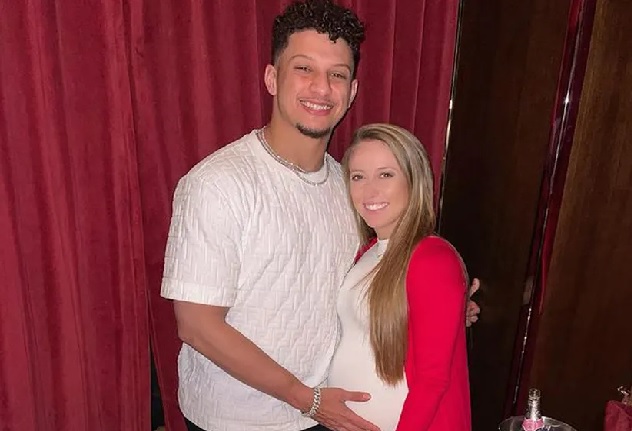 Congratulations: Patrick Mahomes confirmed wife Brittany Pregnancy revealed they are having another baby ” 2 week gone”...