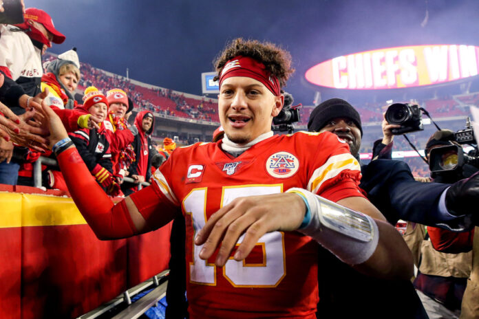 In a heartbreaking turn of events for Kansas City Chiefs fans, star quarterback Patrick Mahomes has announced his departure from the team...