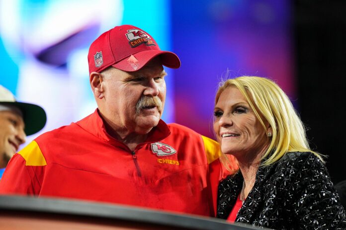 Not to be missed: After 35 years of marriage, Tammy filed for a $50 million divorce from her husband Andy Reid, stating that it was 