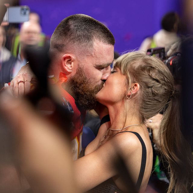 UNBELIEVABLE: The Super Star Pop Taylor swift angrily say so many people want my relationship with Travis Kelce to be trashed and broken. If you are a fan of mine and you want my relationship to continue and stand strong, let me hear you say a big YES!”… Full story below