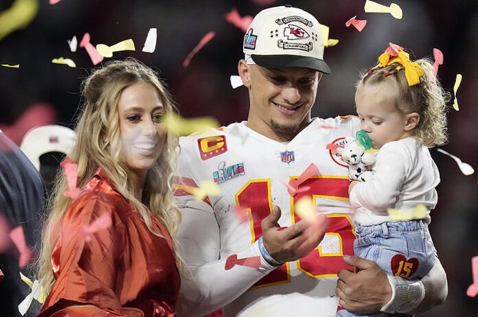 How I spend my hard earned wealth is non of anyone's business. Patrick Mahomes hit back at his haters who claimed that he spent Extravagantly on his daughter during Sterling Mahomes 3rd birthday party...